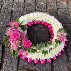 Pretty Pink Massed Wreath 