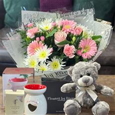PRETTY PINK WITH TEDDY BURNER AND MELTS 
