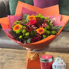 AUTUMN PAGEANT WITH CANDLE AND BATH BOMB 