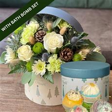WINTER FROST HATBOX AND BATH BOMB SET 