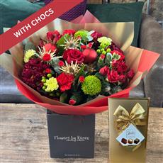 FESTIVE HAND TIED WITH CHOCS