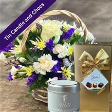 CALEDONIA HAND TIED WITH CHOCOLATES AD CANDLE 