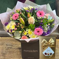COUNTRY MEADOW HAND TIED WITH CHOCOLATES