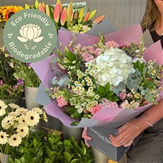ECO FRIENDLY FLORISTY CHOICE HAND TIE