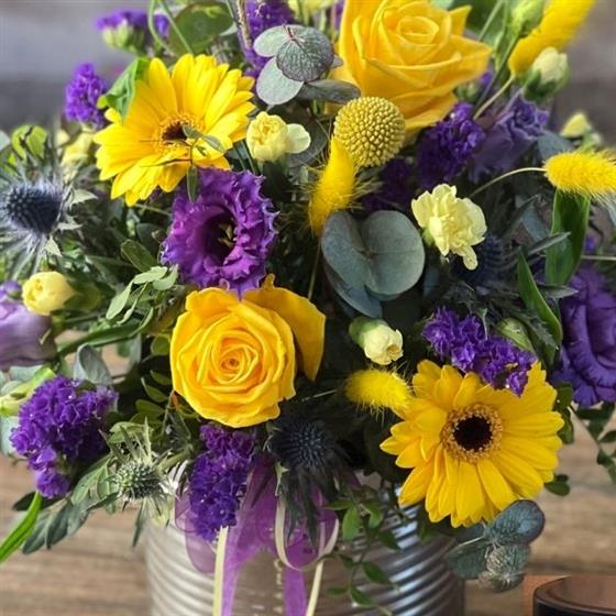 SPRINGTIME TIN WITH CANDLE